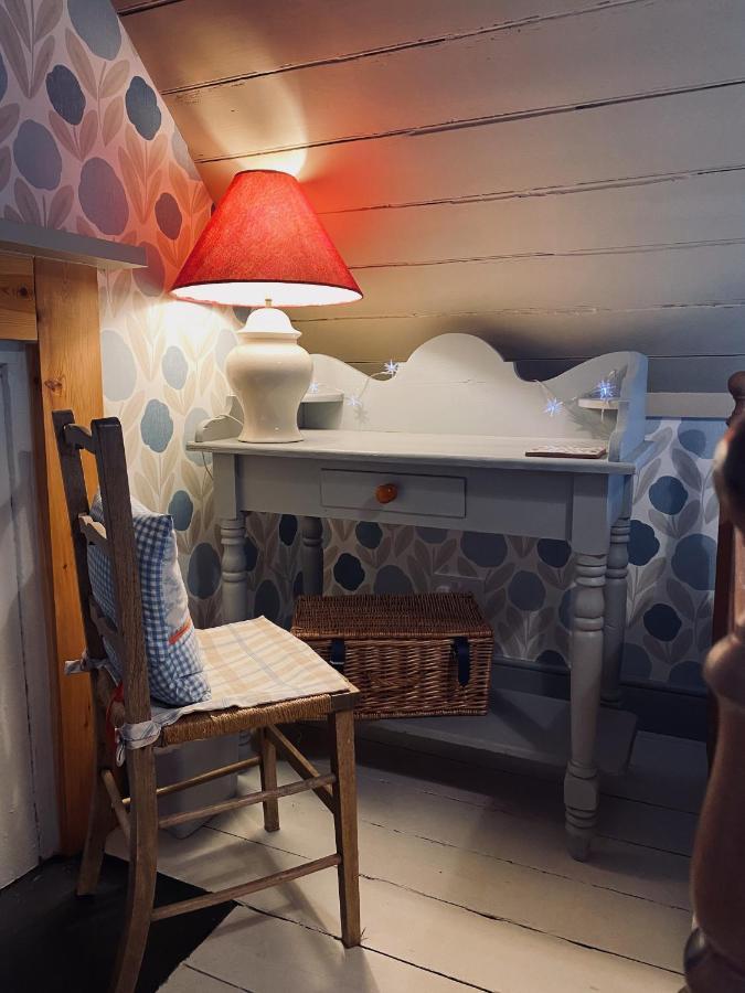 Quirky Highland Cottage With Stunning Views Fearn Lodge Kültér fotó